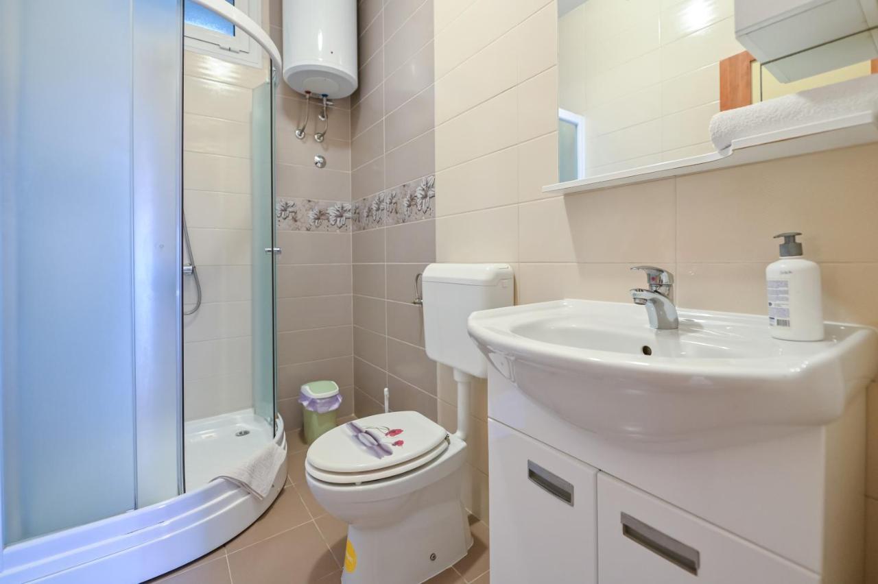Apartments Smoky Novalja Ngoại thất bức ảnh